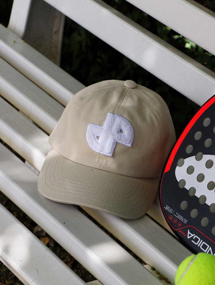 CASQUETTE BEIGE LOGO BLANC