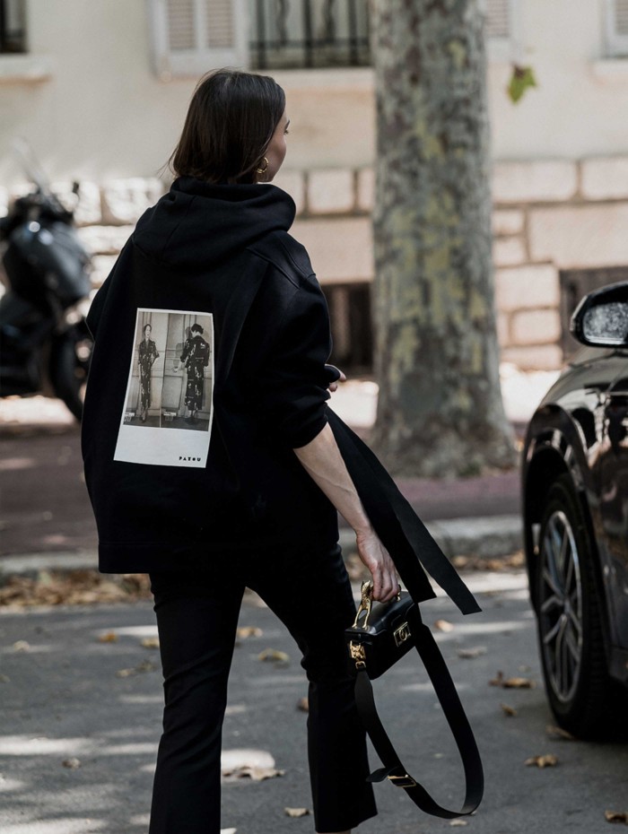 Sweat noir à capuche - PATOU - Mademoiselle Pearl