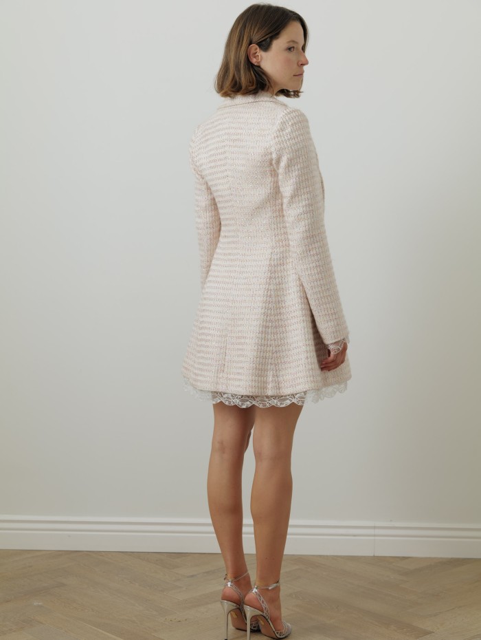 Redingote rose pale en tweed de chez Giambattista Valli
