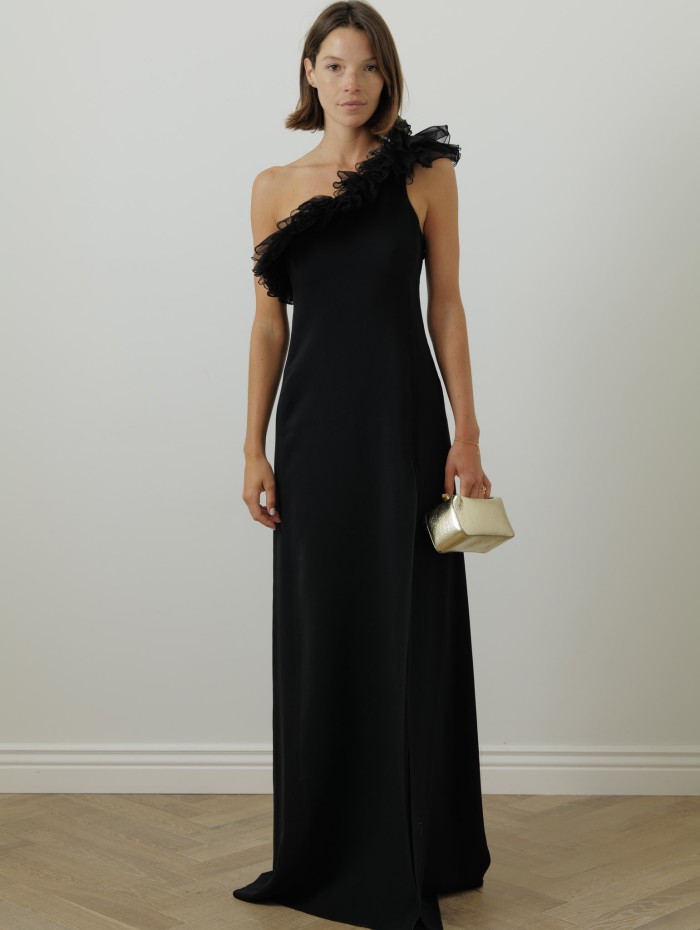 ROBE LONGUE CREPE NOIRE 1 EPAULE