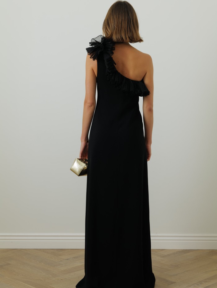 ROBE LONGUE CREPE NOIRE 1 EPAULE