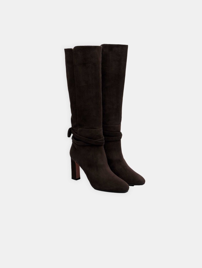 Bottes en daim chocolat - Very bow tie 85 - Aquazzura