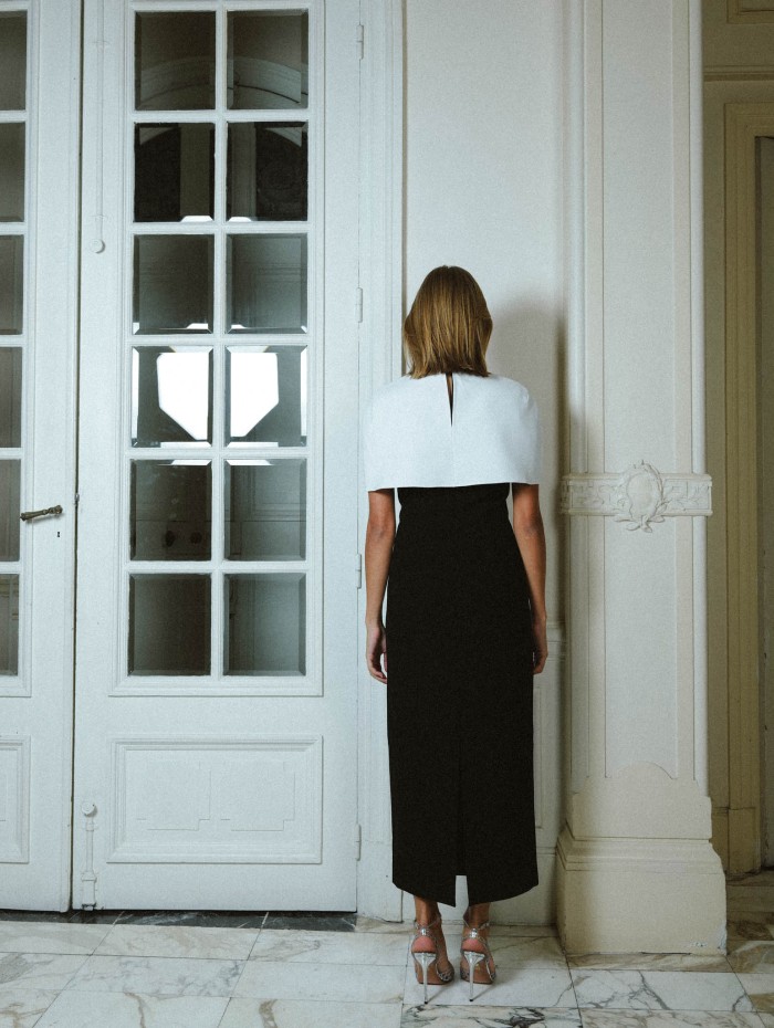 Robe - Crystal trim with contrast cape - Rolland mouret