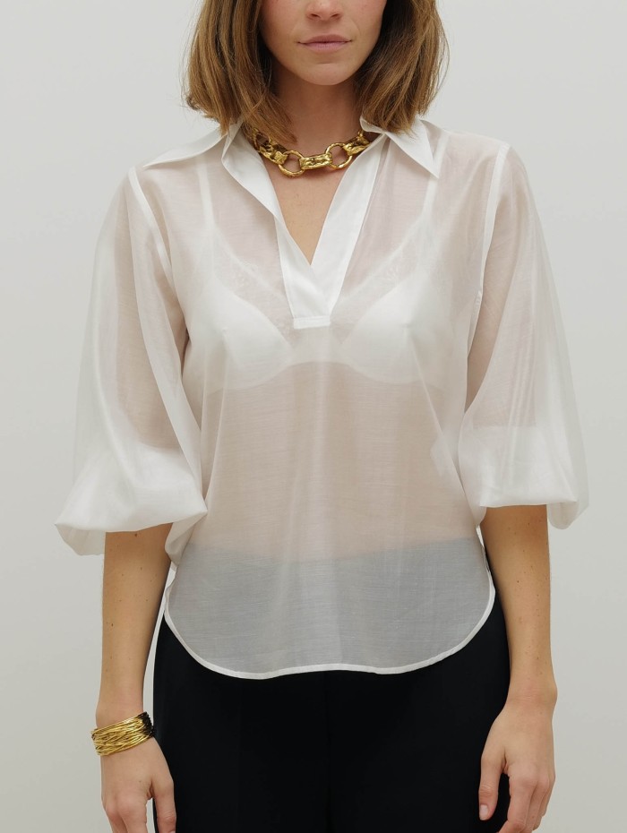 Blouse blanche transparente satinée – 26 Avenue