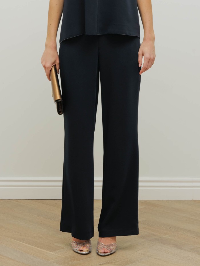 Pantalon bleu marine fluide chic – 26 Avenue