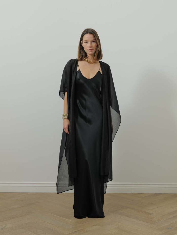 Cape en tulle - Victoria - 26 Avenue