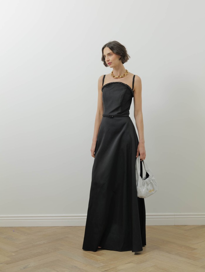 Robe longue noire - Curved crystal neckline taffeta dress - Roland Mouret
