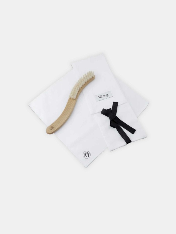 Brosse à chapeaux - Poils blancs - Maison Michel