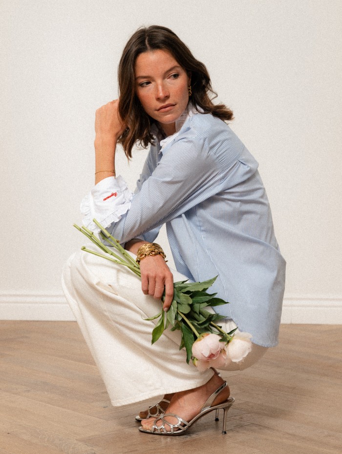 Chemise "La Pivoine" à fines rayures bleues - Rayonnante