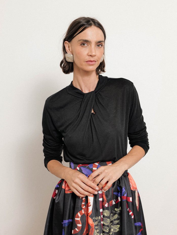 T-shirt col montant en viscose et cachemire - Noir - Majestic Filatures